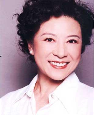 杨昆个人资料那年出生,岁月如歌，她与生俱来的优雅与智慧